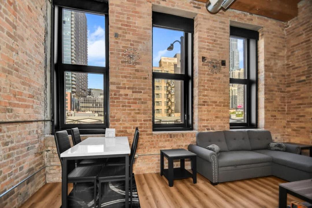 Photo of Others in Near North Side