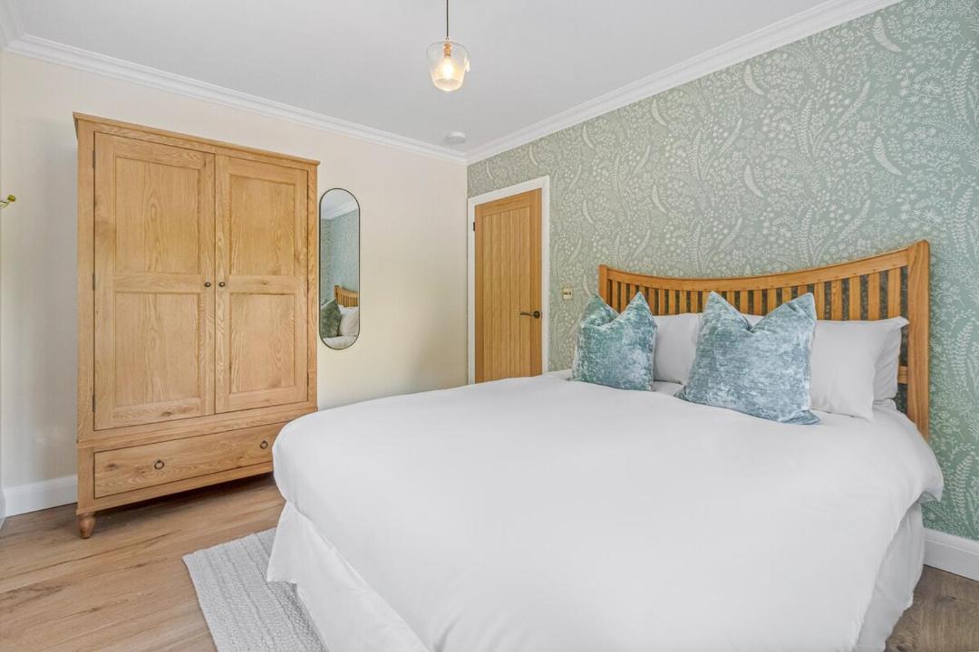 Photo of Bedroom in Great Missenden