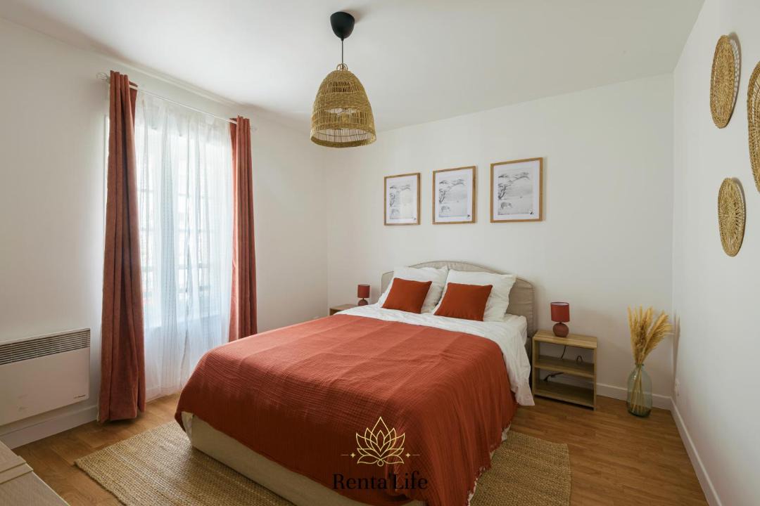 Photo of Bedroom in Nanteuil-les-Meaux
