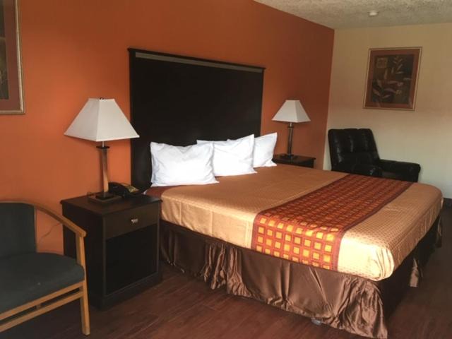 Photo of Bedroom in Bay City