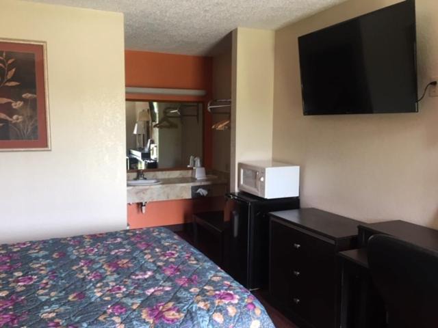 Photo of Bedroom in Bay City