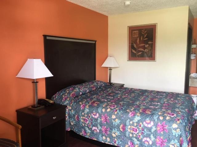 Photo of Bedroom in Bay City