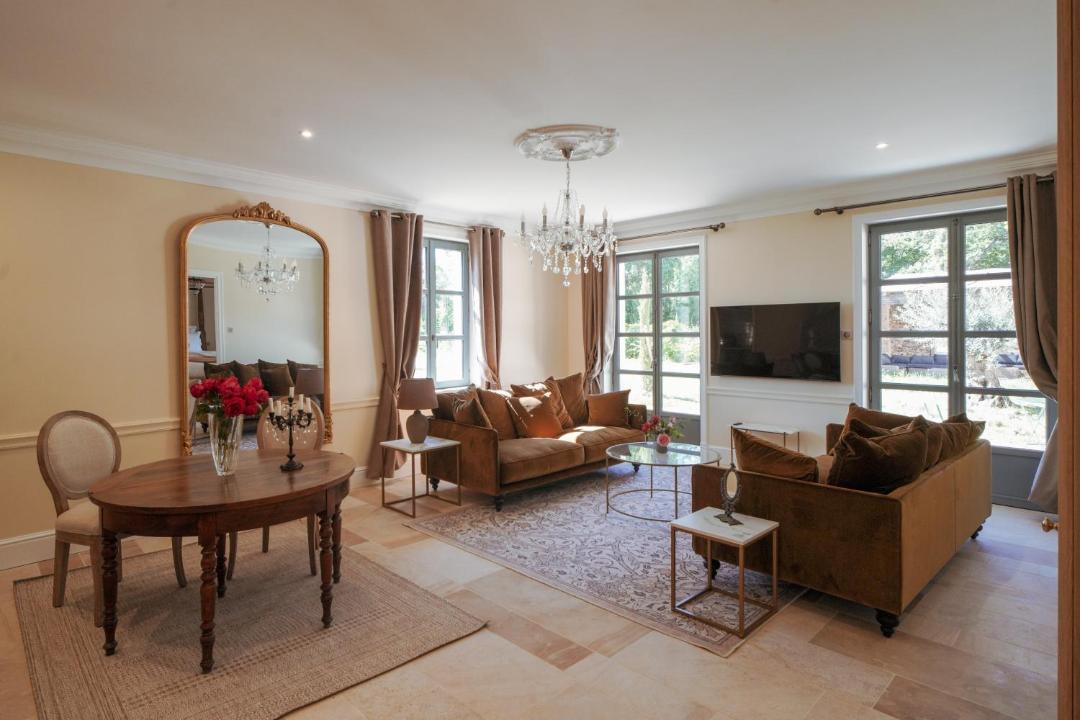 Photo of Others in Romaneche-Thorins