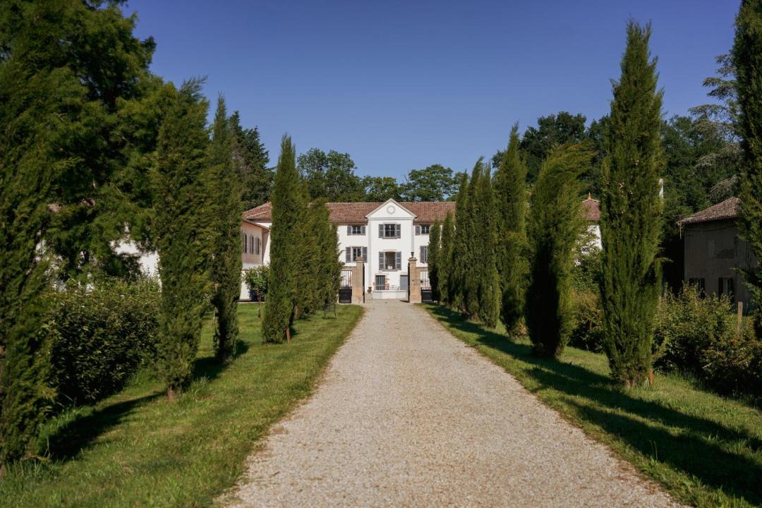 Photo of Others in Romaneche-Thorins