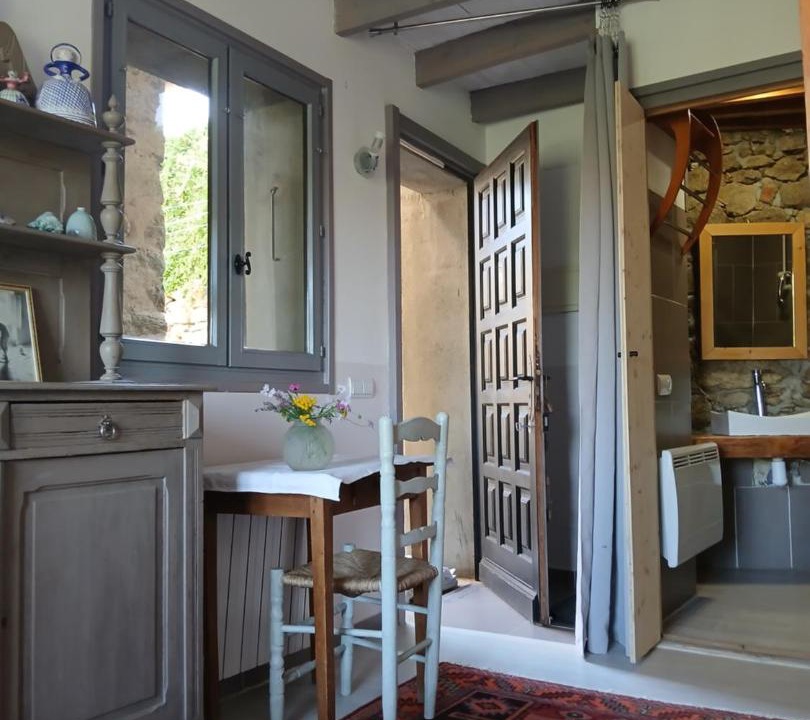 Photo of Others in Eyne