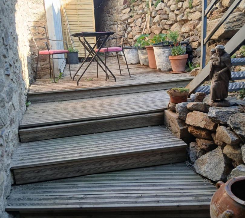 Photo of Others in Eyne