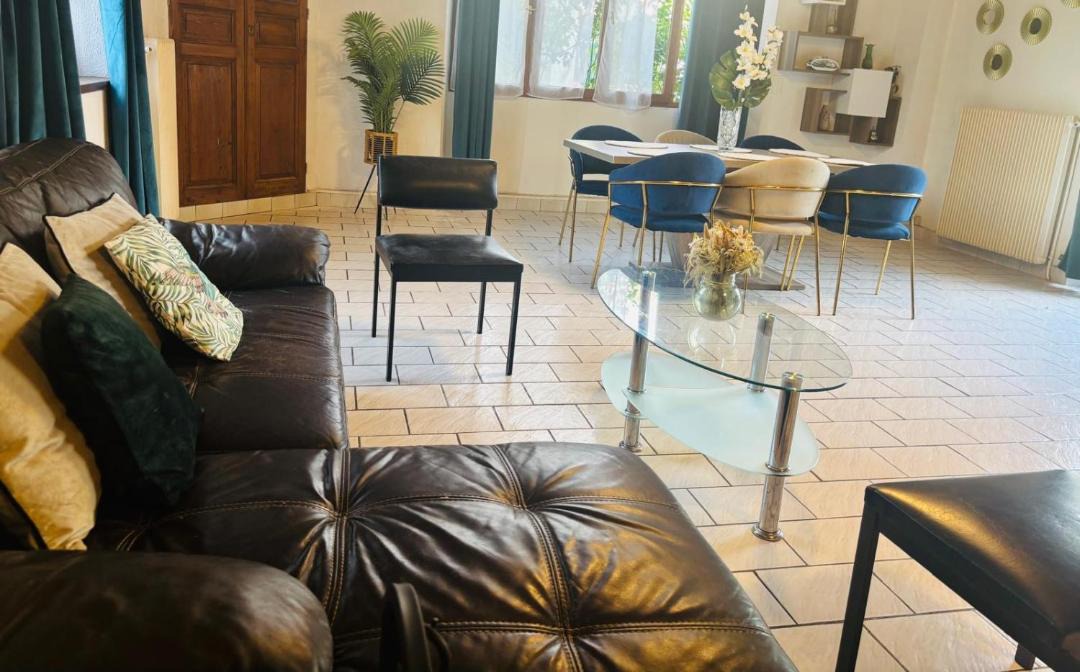 Photo of Livingroom in Saint-Loup-de-Naud