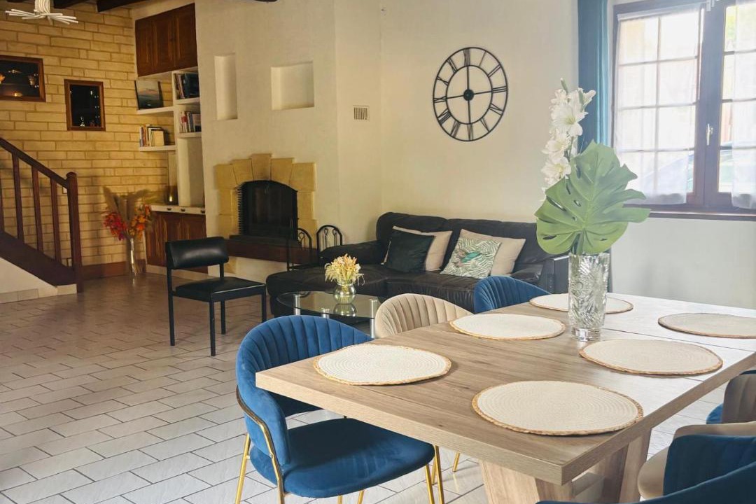 Photo of Others in Saint-Loup-de-Naud