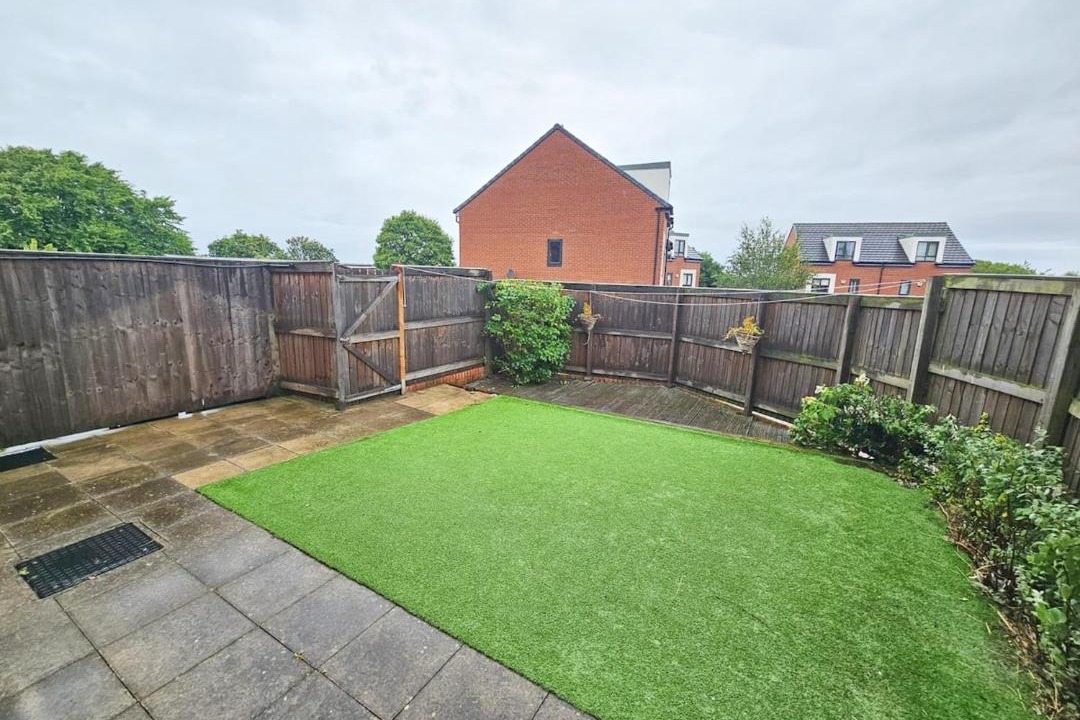 Photo of Others in Brasside