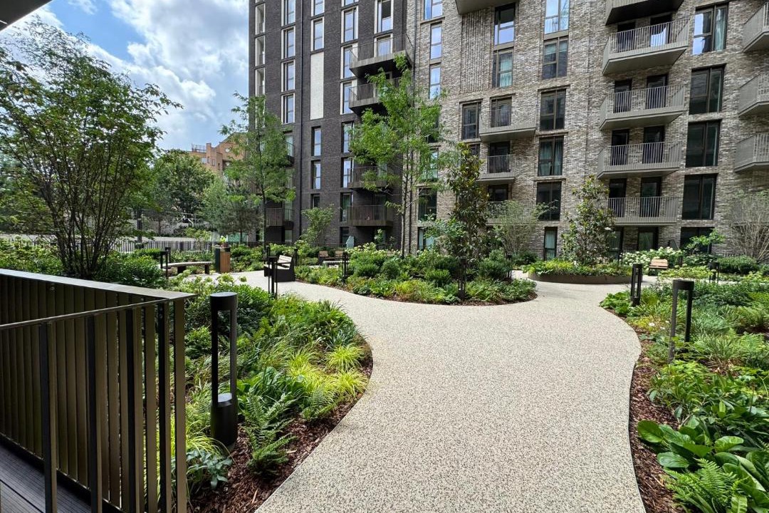 Photo of Others in Tower Hill