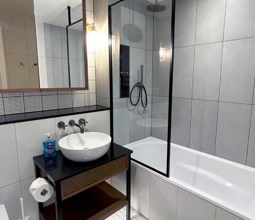 Photo of Bathroom in Tower Hill