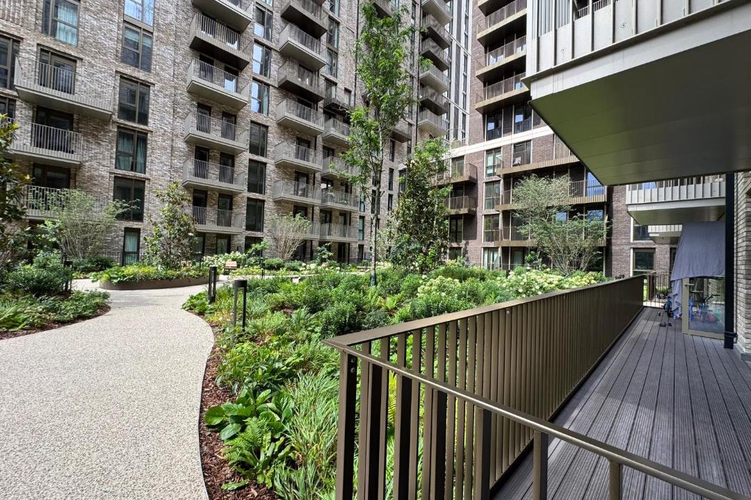 Photo of Others in Tower Hill