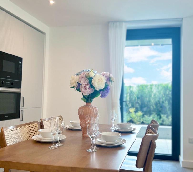 Photo of Others in Tower Hill