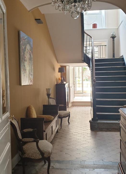 Photo of Others in Quintin