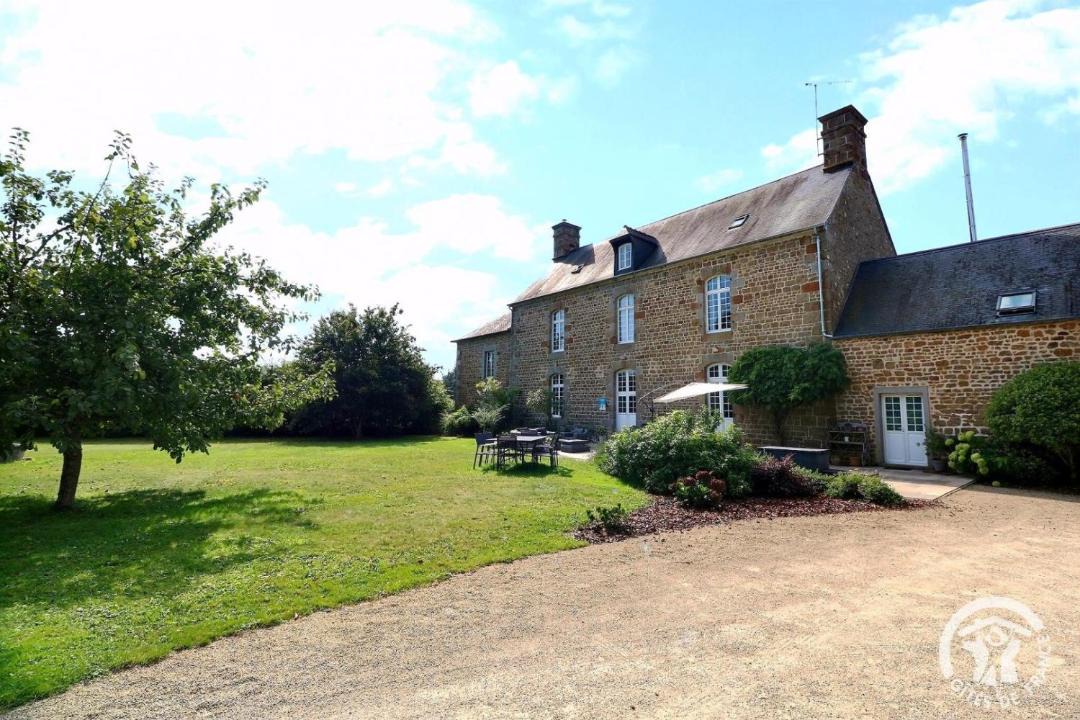 Photo of Others in La Bazouge-du-Desert