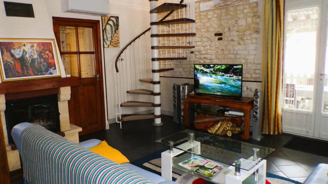 Photo of Livingroom in Eaux-Puiseaux