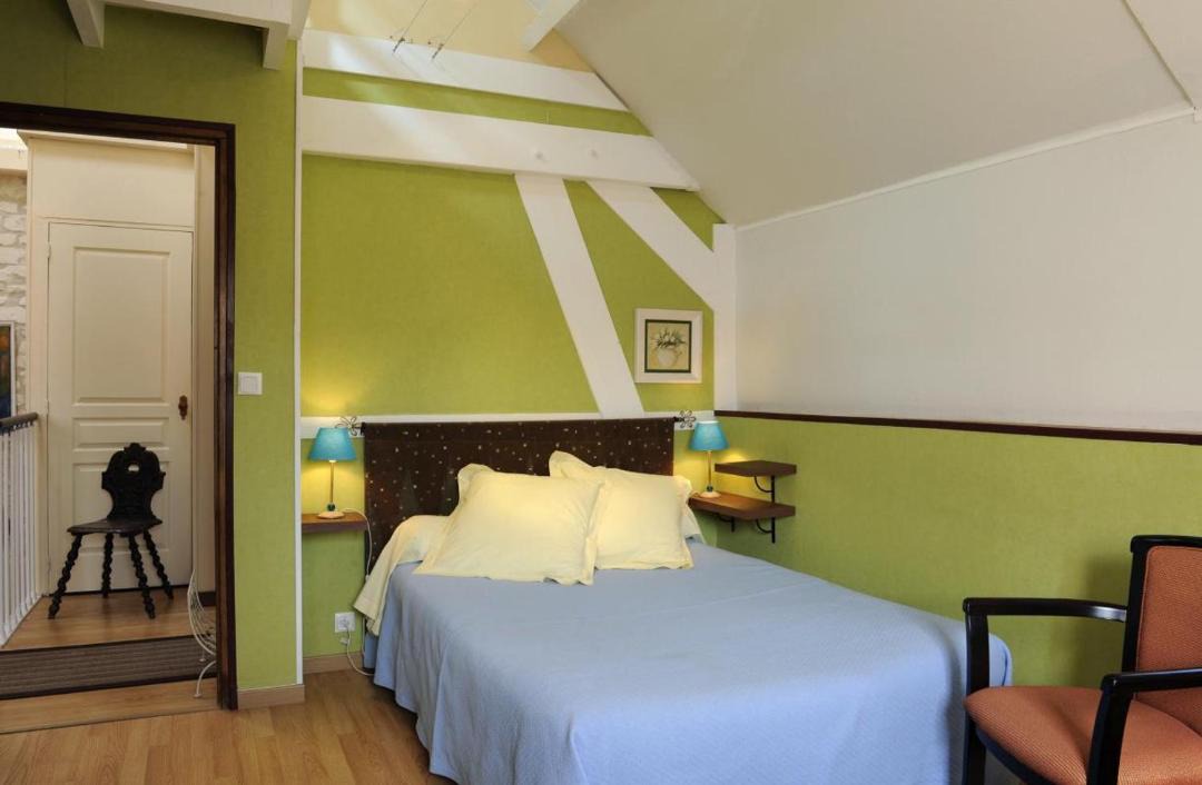 Photo of Bedroom in Eaux-Puiseaux