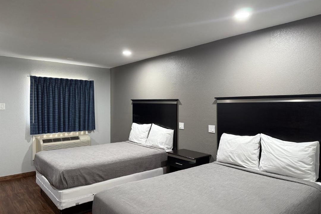 Photo of Bedroom in New Boston