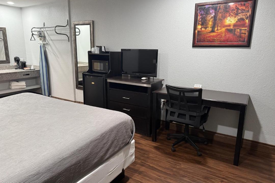 Photo of Bedroom in New Boston