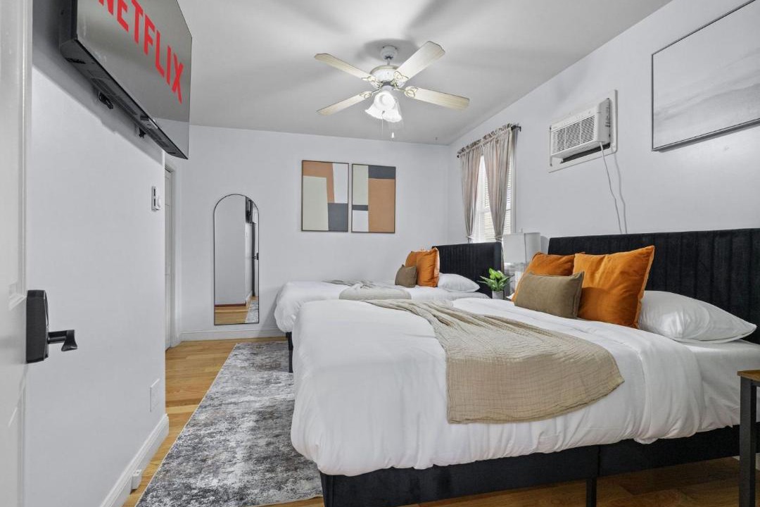 Photo of Bedroom in East Somerville