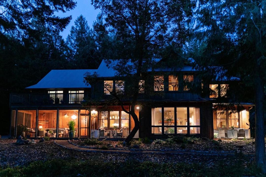 Photo of Others in Eastsound