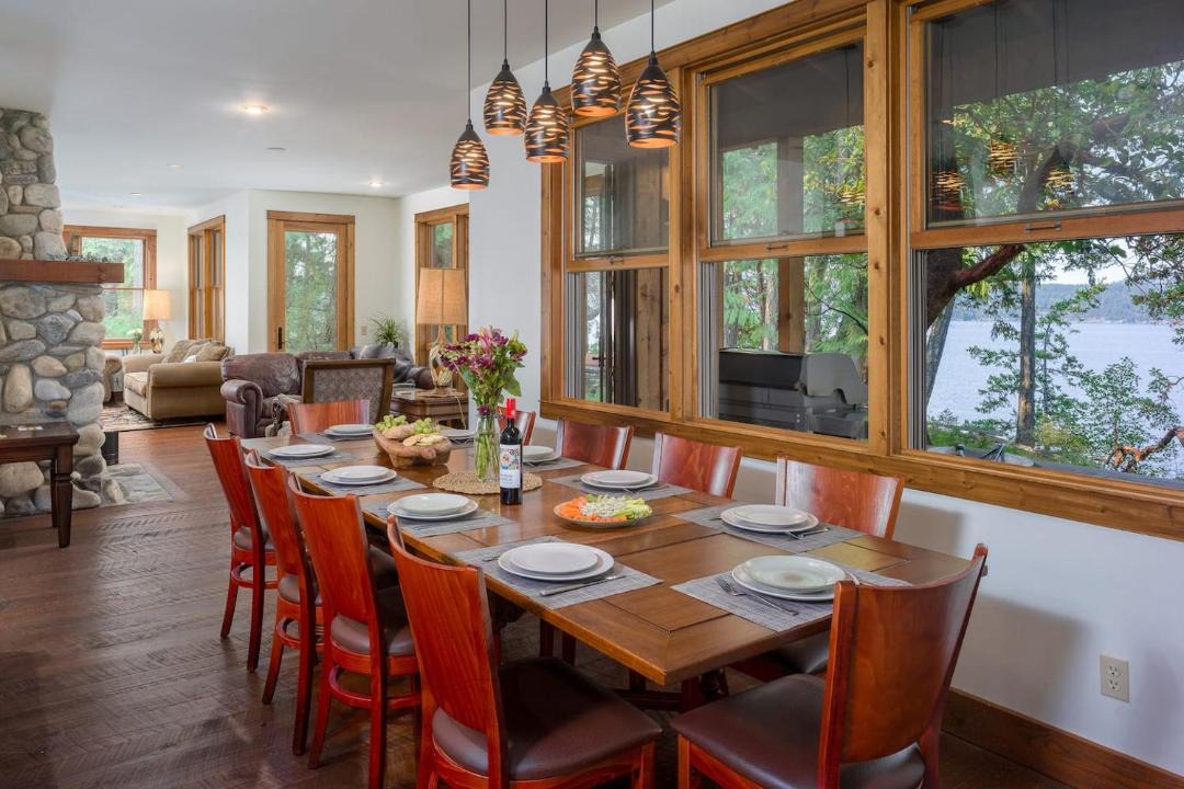 Photo of Others in Eastsound