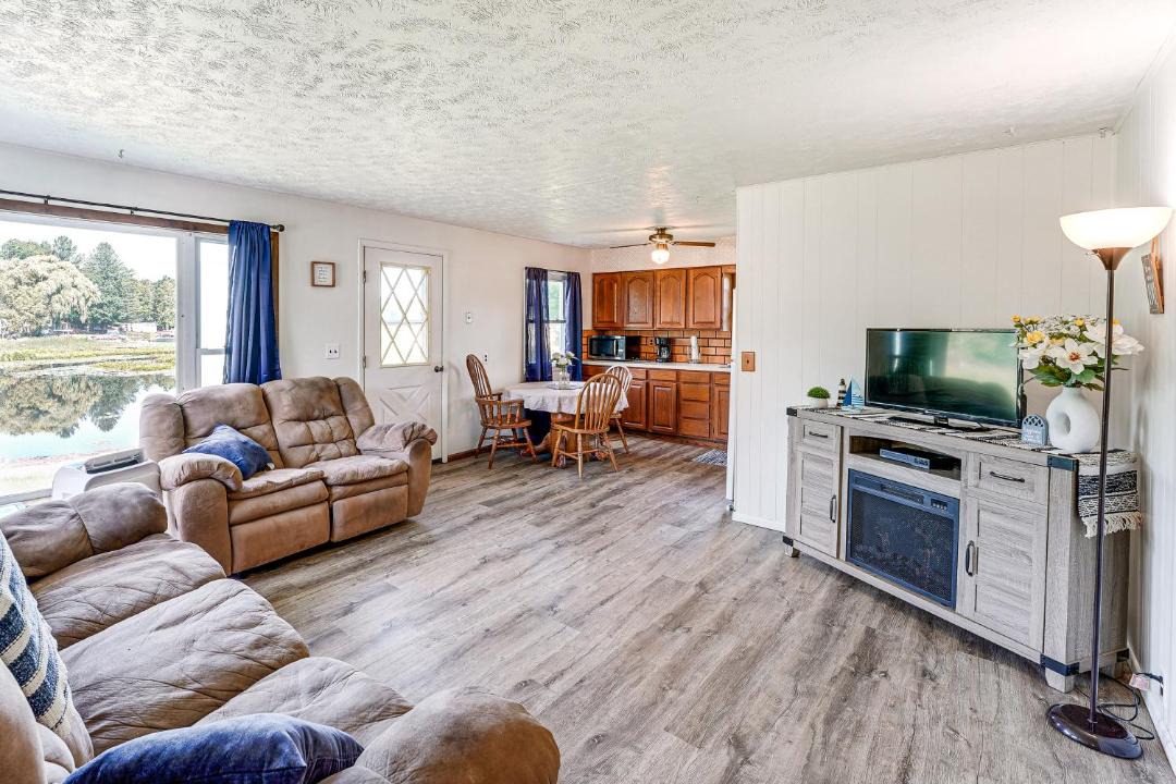 Photo of Livingroom in Reed City