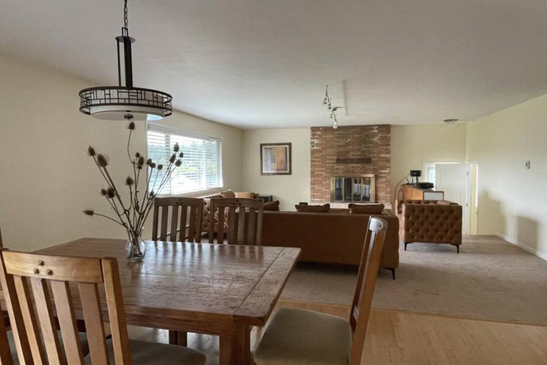 Photo of Others in Gaston