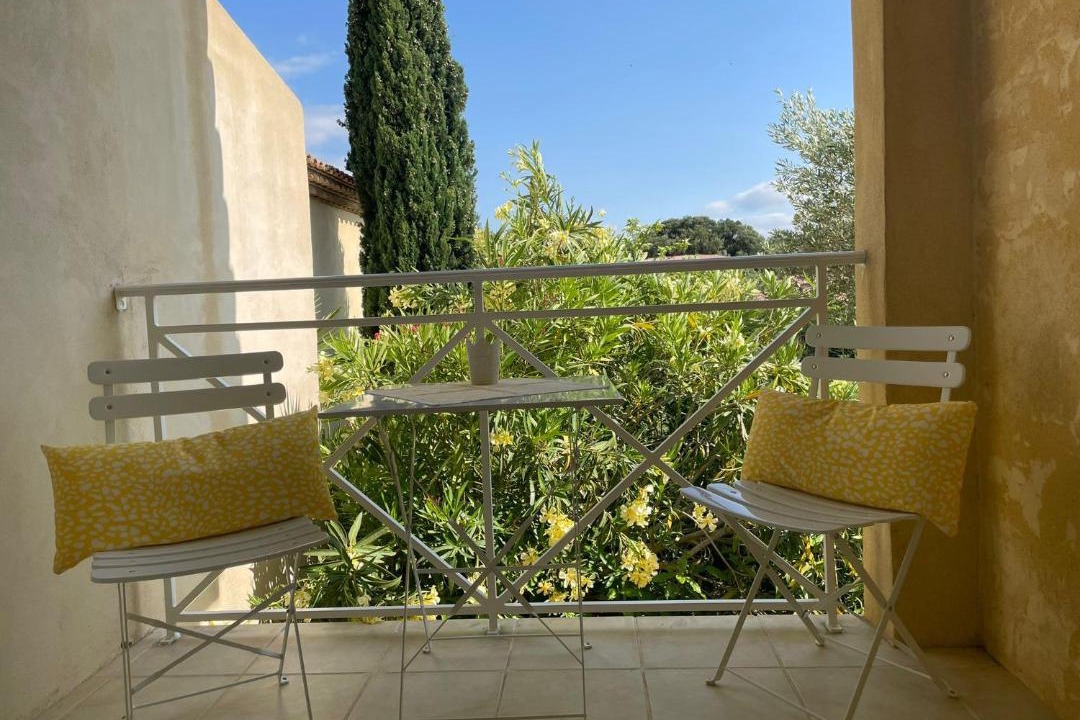 Photo of Patio Balcony in Peret
