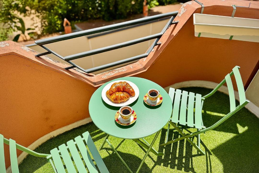 Photo of Patio Balcony in Fontaine Lestang-Bagatelle-Papus-Tabar-Bordelongue