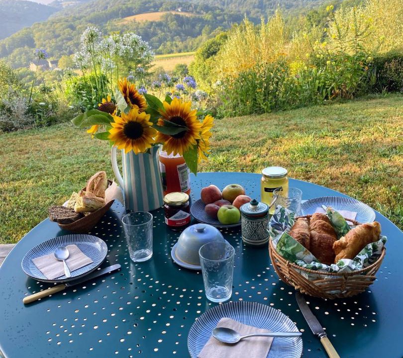 Photo of Others in Gelos