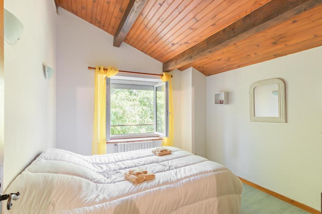 Photo of Bedroom in Montredon-Labessonnie