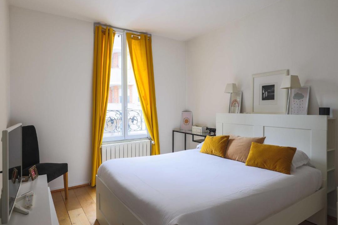 Photo of Bedroom in Le Kremlin-Bicetre