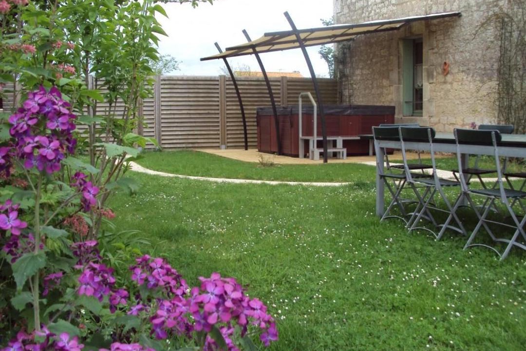 Photo of Others in Saint-Martin-de-Fraigneau