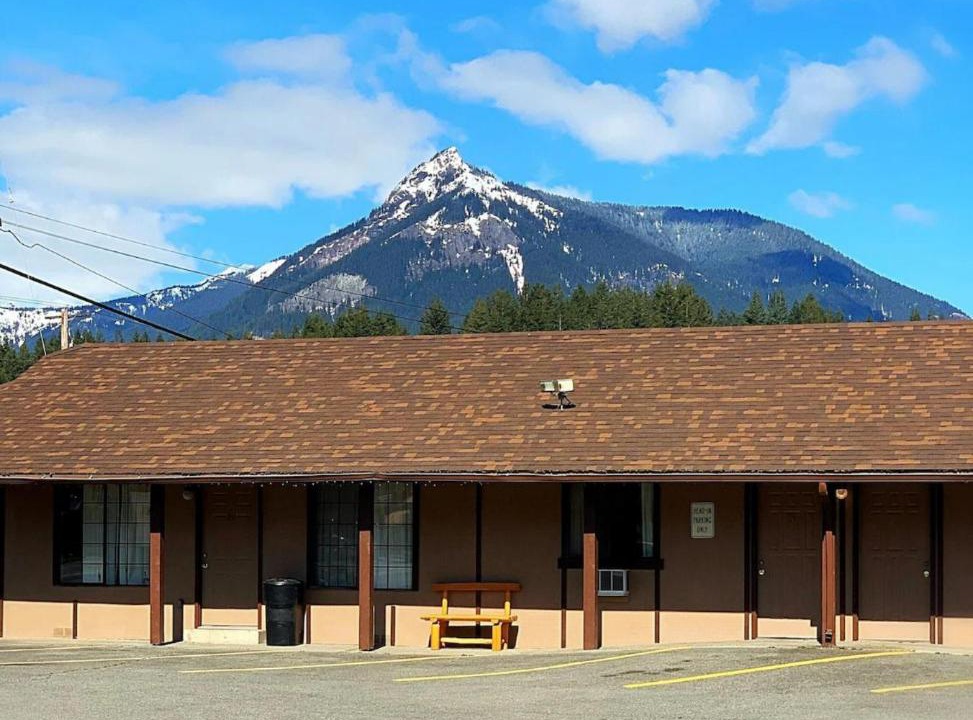 Photo of Others in Packwood