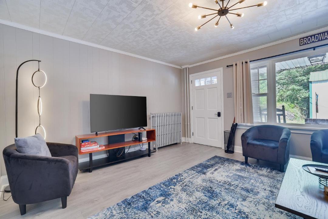 Photo of Others in Ashfield