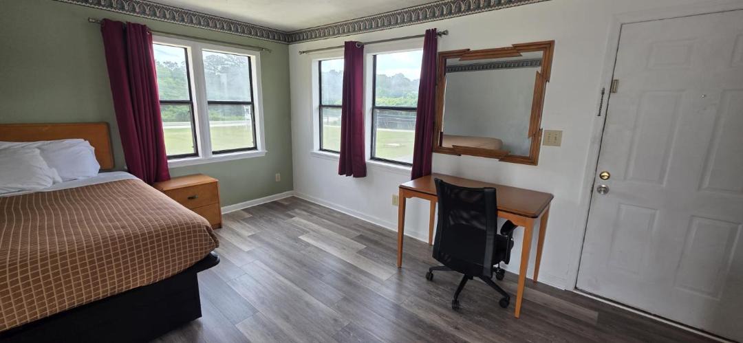 Photo of Bedroom in Pine Mountain