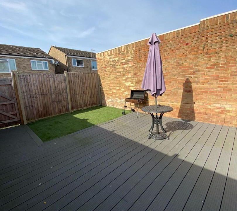 Photo of Others in Hale