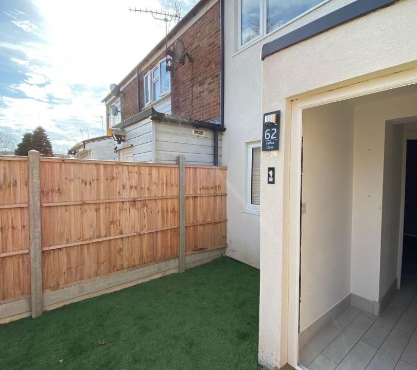 Photo of Others in Hale