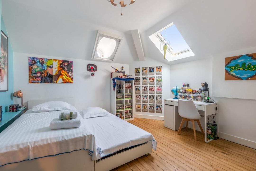 Photo of Bedroom in Champagne-au-Mont-d'Or