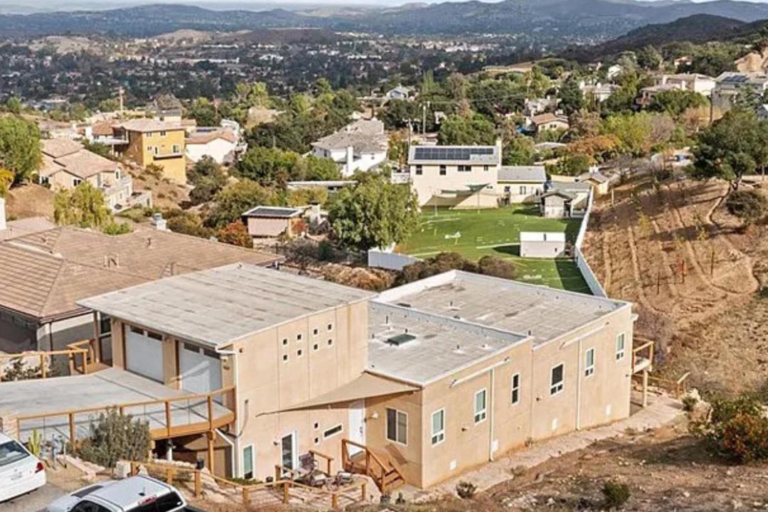 Photo of Others in Thousand Oaks