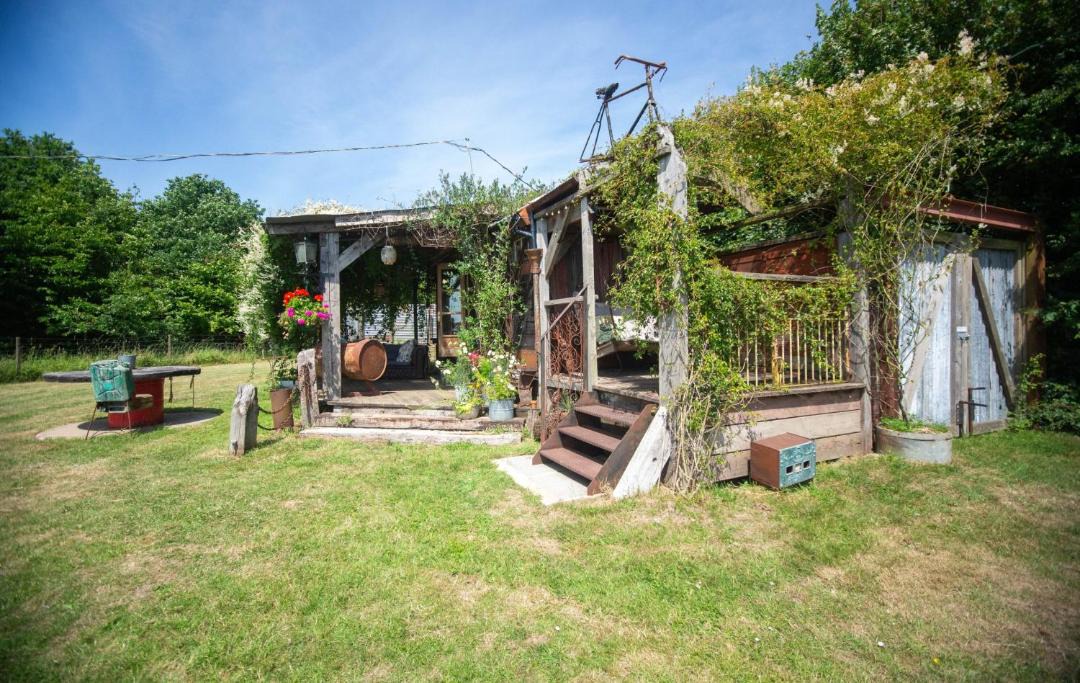 Photo of Others in Diss