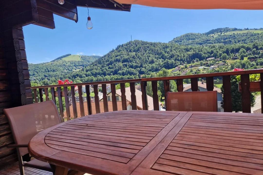 Photo of Patio Balcony in Le Menil