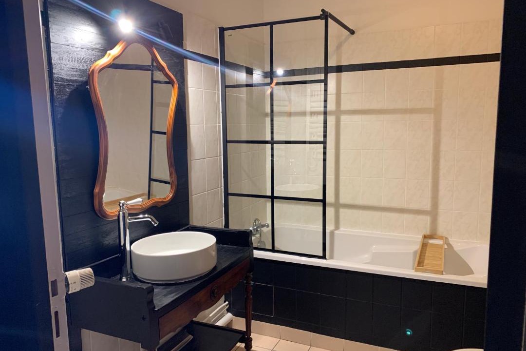 Photo of Bathroom in Benevent L Abbaye