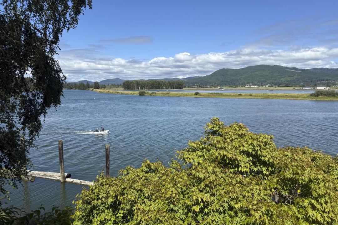 Photo of Others in Nehalem
