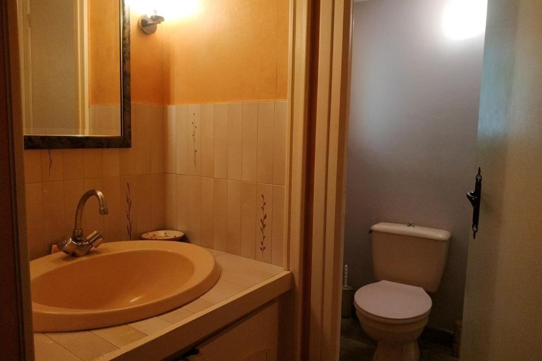 Photo of Bathroom in Courthezon