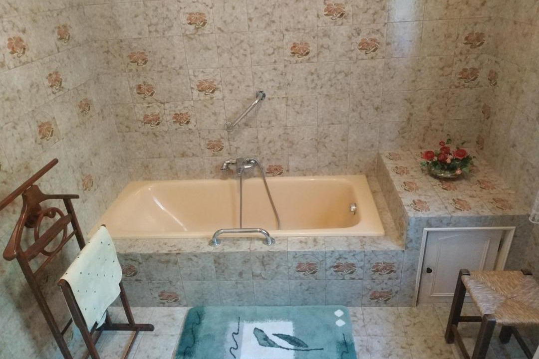 Photo of Bathroom in Courthezon