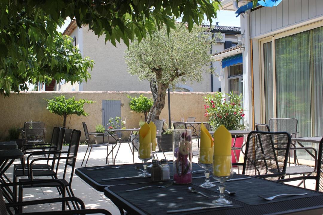 Photo of Patio Balcony in Saint Tronquet Business Park