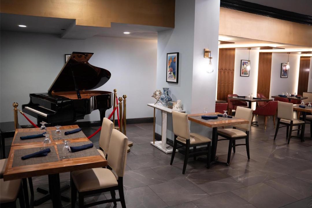 Photo of Others in Roslyn