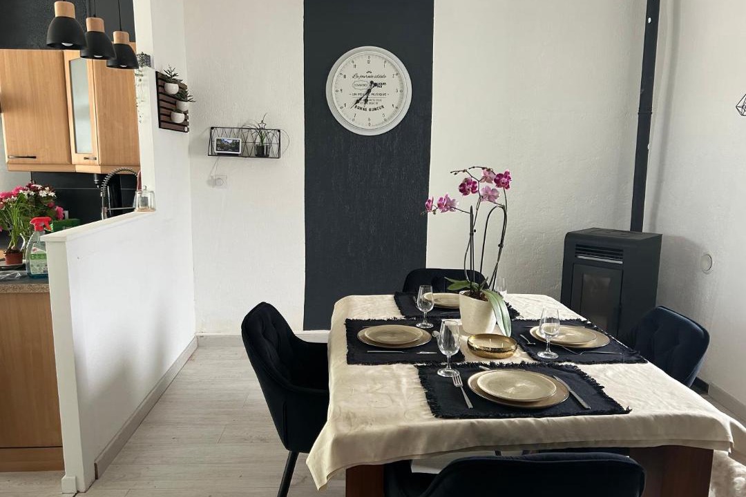 Photo of Kitchen in Pruille